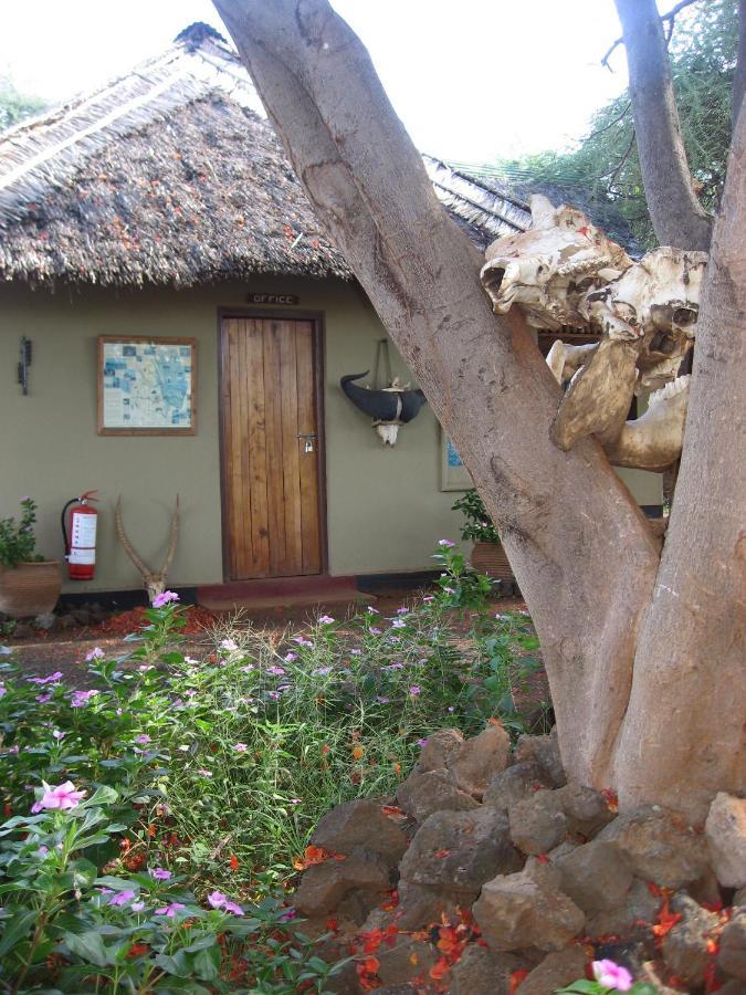 Severin Safari Camp Tsavo West National Park Экстерьер фото